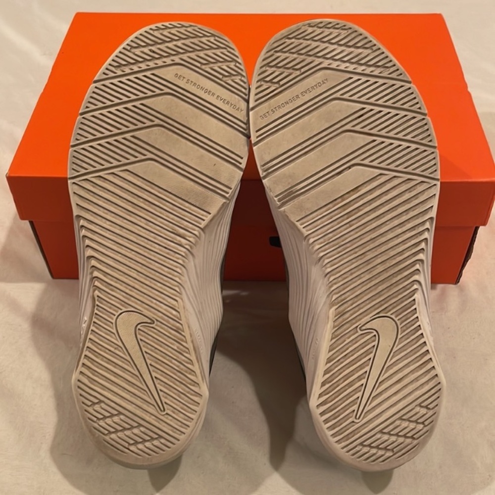 Nike metcon 6 training shoe size 9
